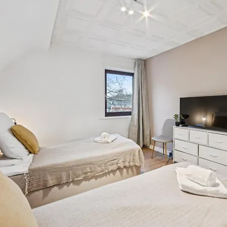 Nalia Homes - With Train Station Within Walking Distance