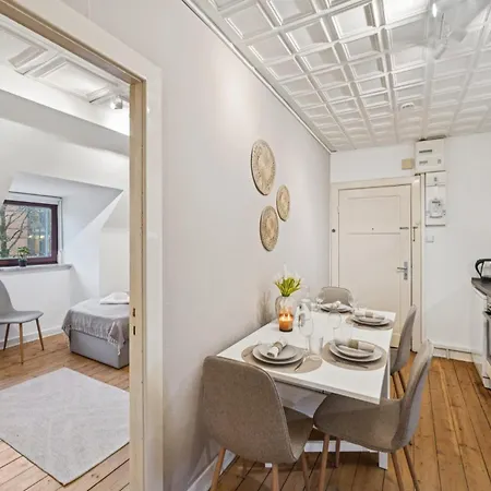شقة Nalia Homes - With Train Station Within Walking Distance بينهبرغ