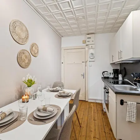 Apartman Nalia Homes - With Train Station Within Walking Distance *